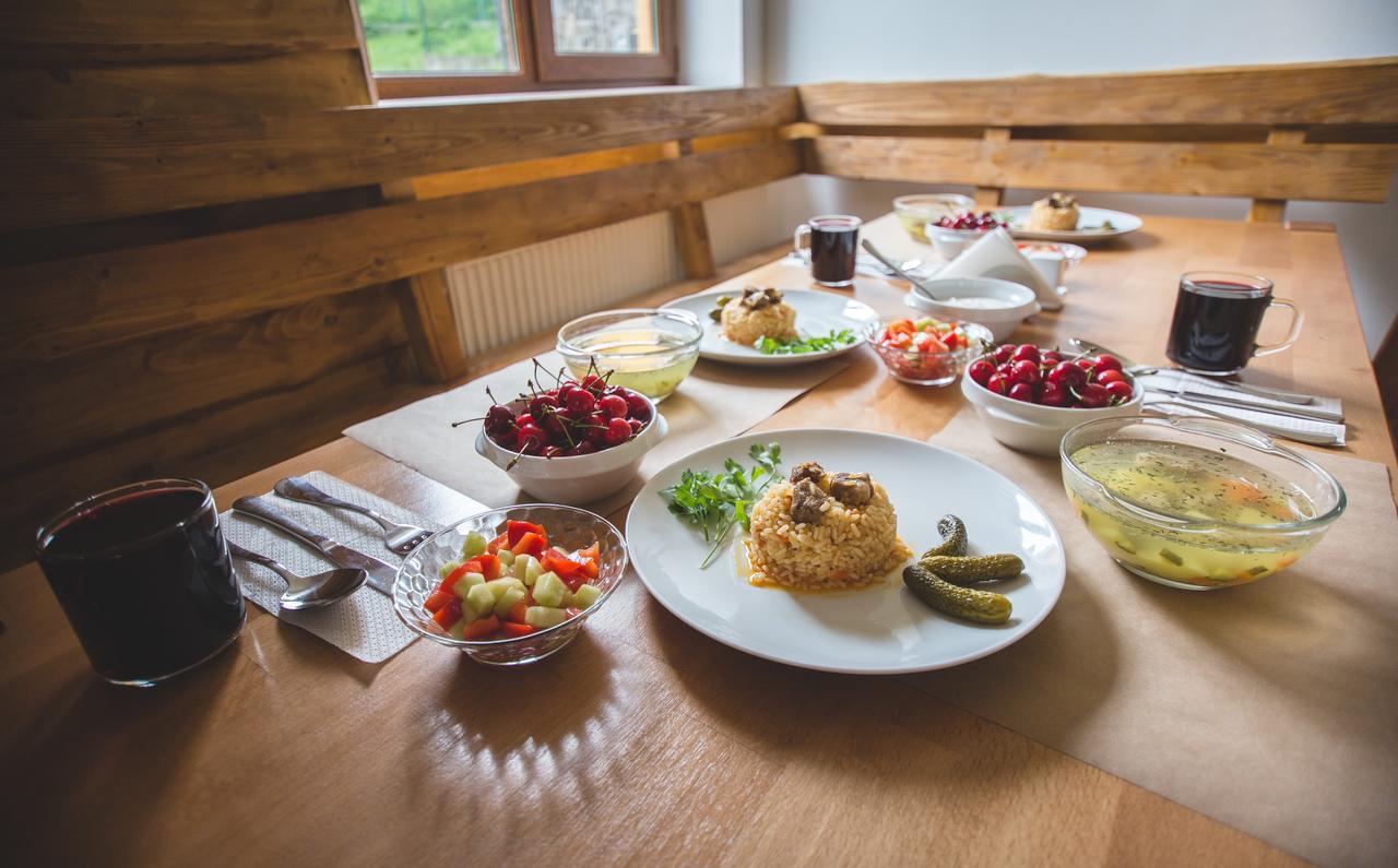 Vovk Gasthaus سينياك المظهر الخارجي الصورة